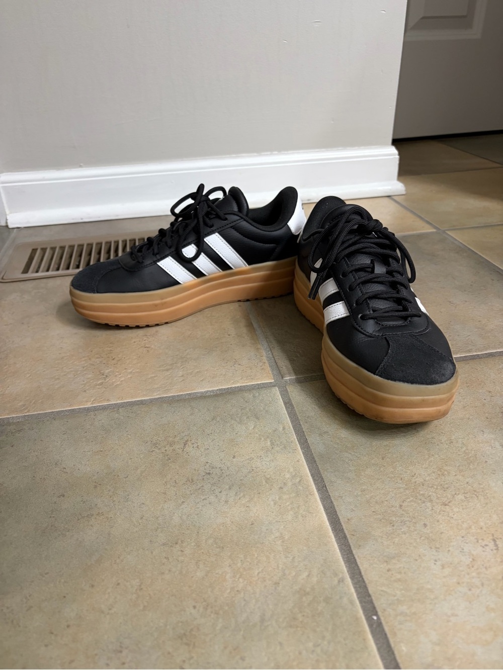 Adidas black